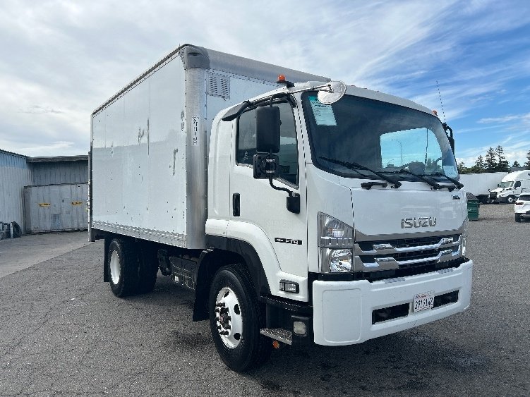 2020 Isuzu FTR Box Truck