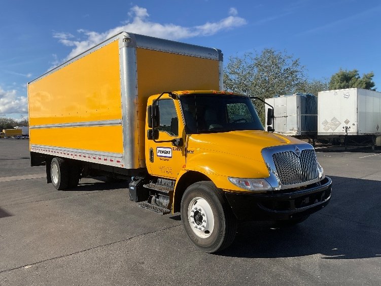2021 International MV Box Truck