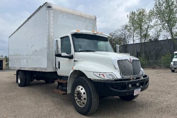 2021 International MV Box Truck