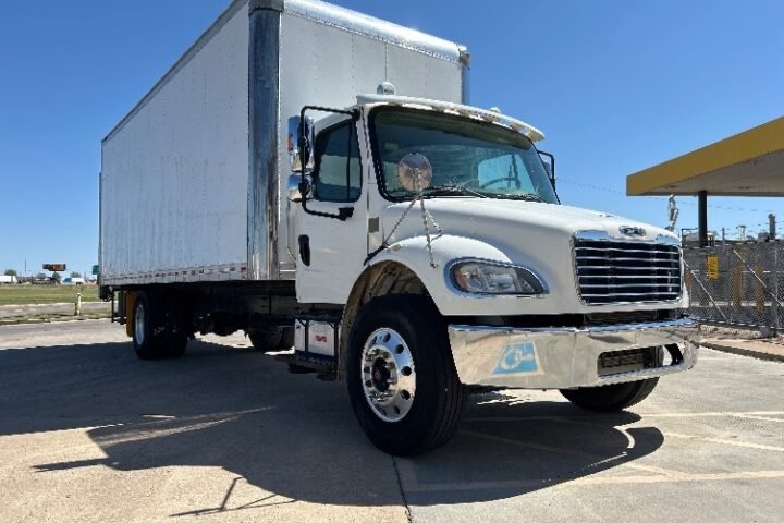 2019 Freightliner M2 106 24 ft Box Truck