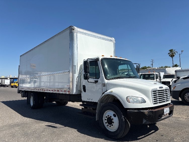 2020 Freightliner M2 106 26 ft Box Truck