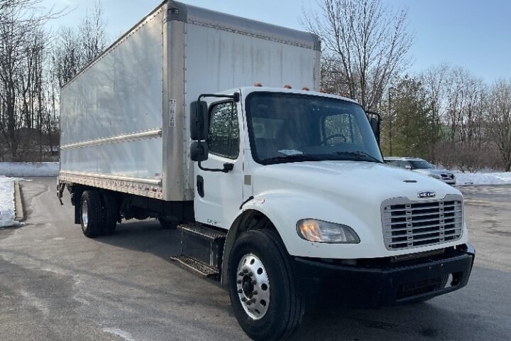 2019 Freightliner M2 106 26 ft Box Truck