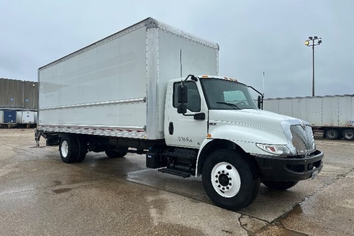 2021 International MV Box Truck