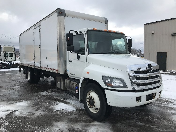 2016 Hino 268A Box Truck
