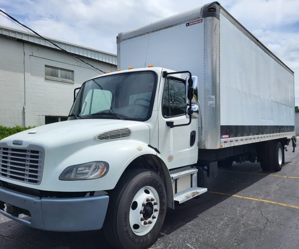 2019 Freightliner M2 106 26 ft Box Truck