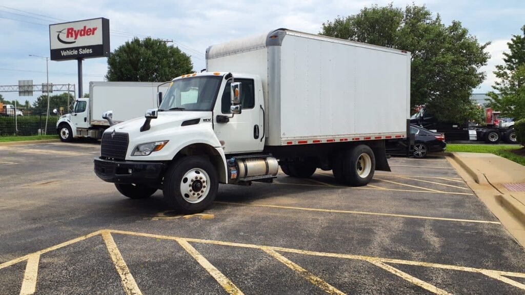 2023 International MV Box Truck