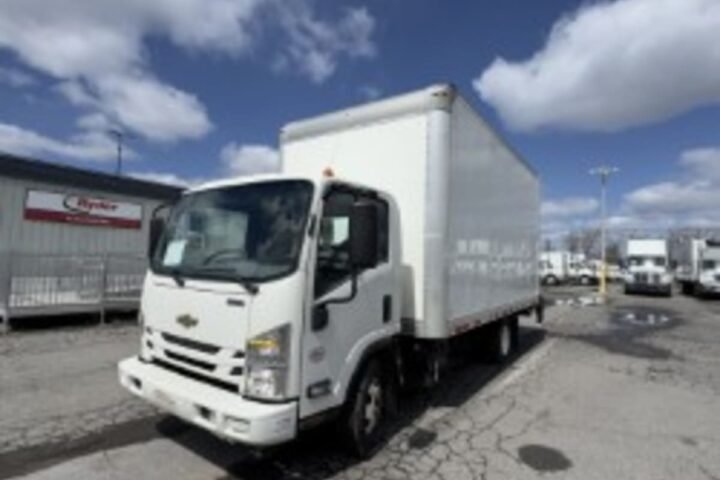 2021 Chevrolet LCF 4500HD 16 ft Box Truck