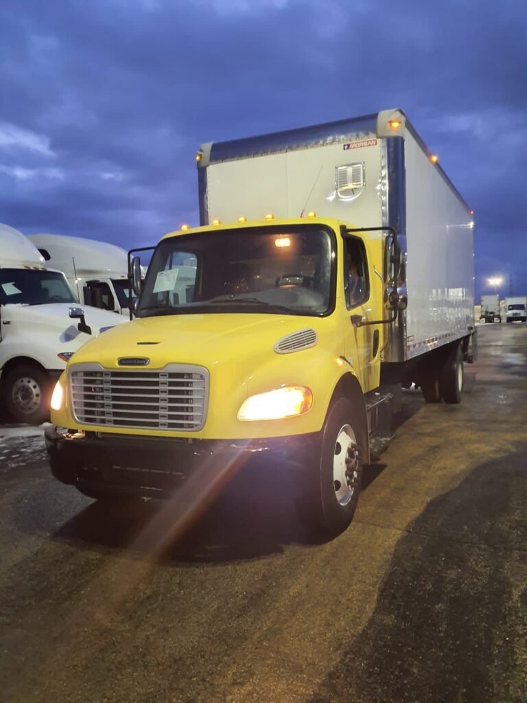 2016 Freightliner M2 106 24 ft Box Truck