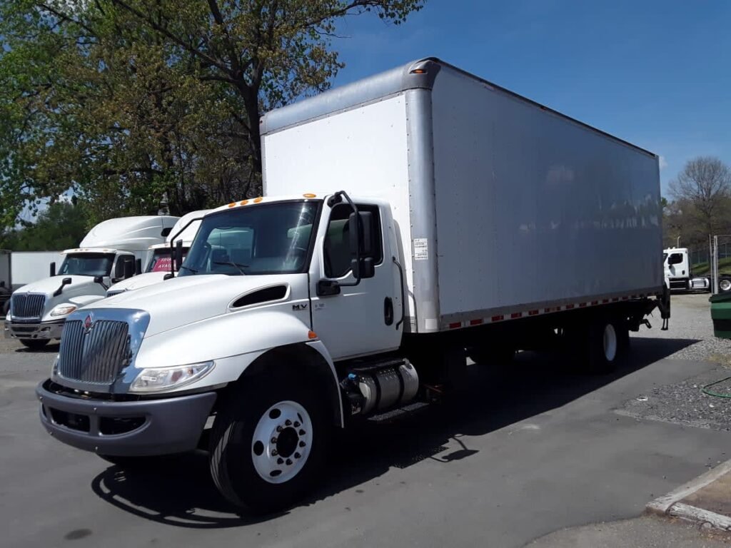2020 International MV Box Truck