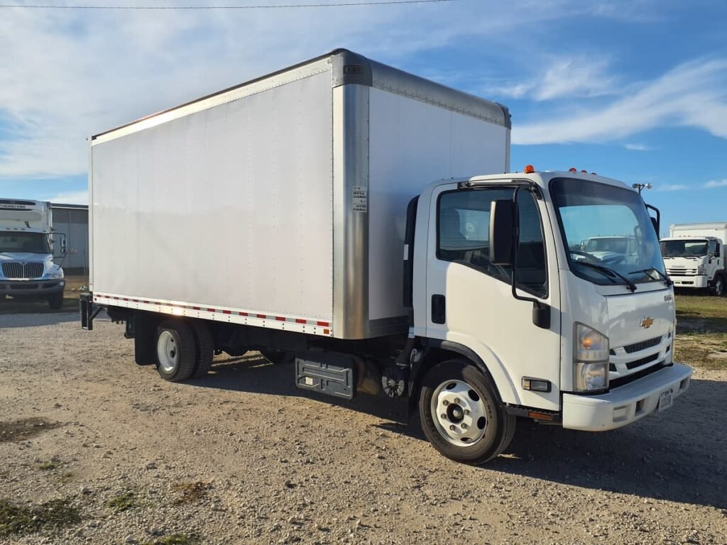 2022 Chevrolet LCF 5500HD 18 ft Box Truck