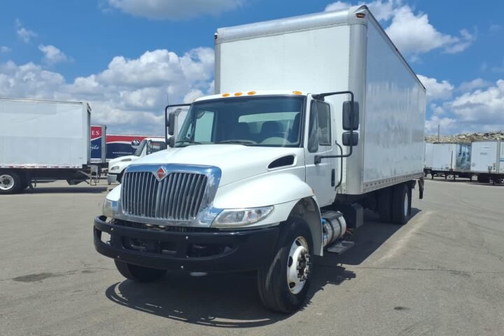 2019 International Durastar 4300 Box Truck