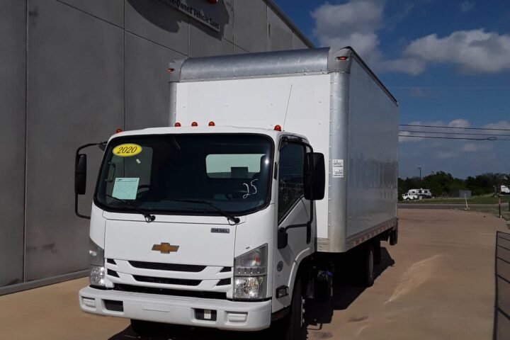 2020 Chevrolet LCF 4500HD 16 ft Box Truck