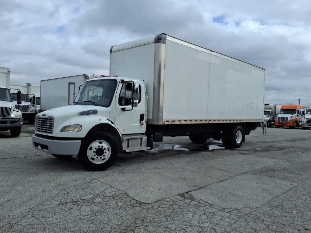 2019 Freightliner M2 106 26 ft Box Truck