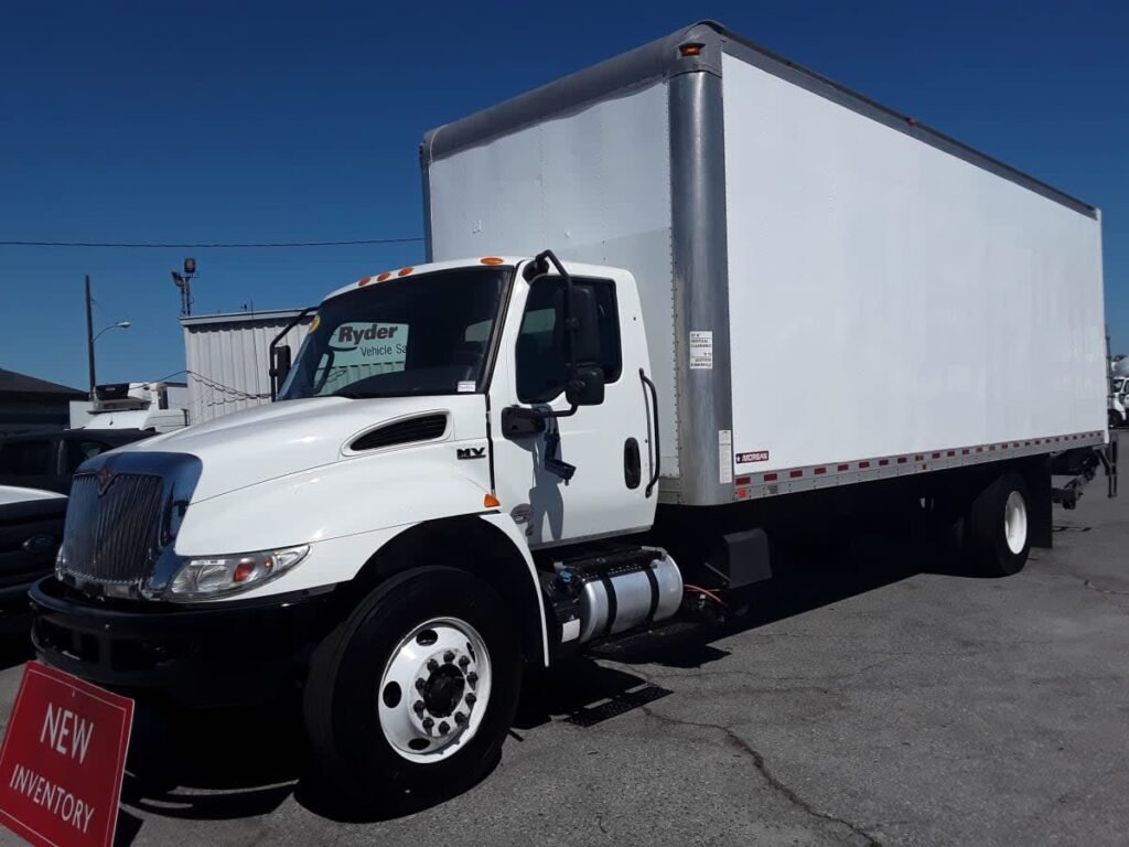 2020 International MV Box Truck