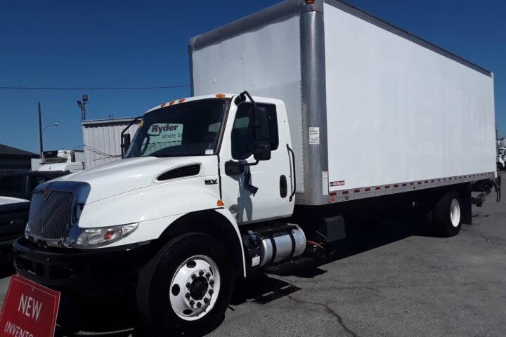2020 International MV Box Truck
