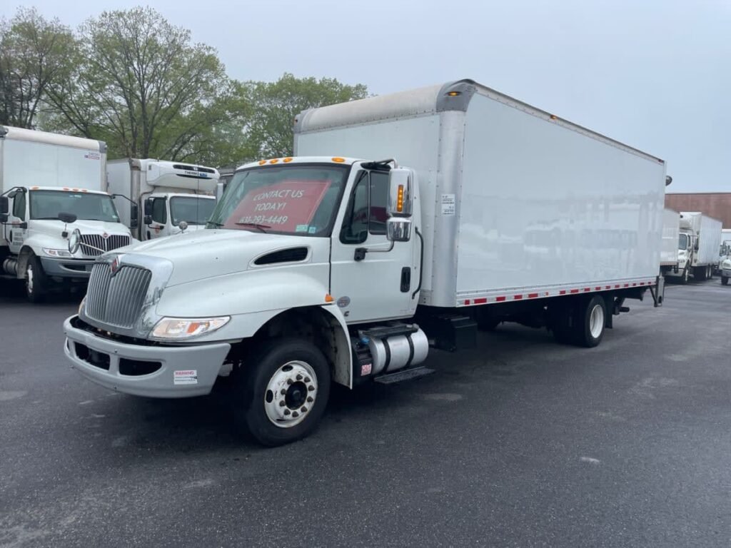 2019 International Durastar 4300 Box Truck