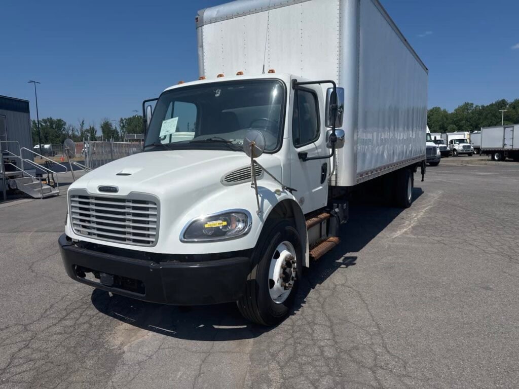 2019 Freightliner M2 106 26 ft Box Truck