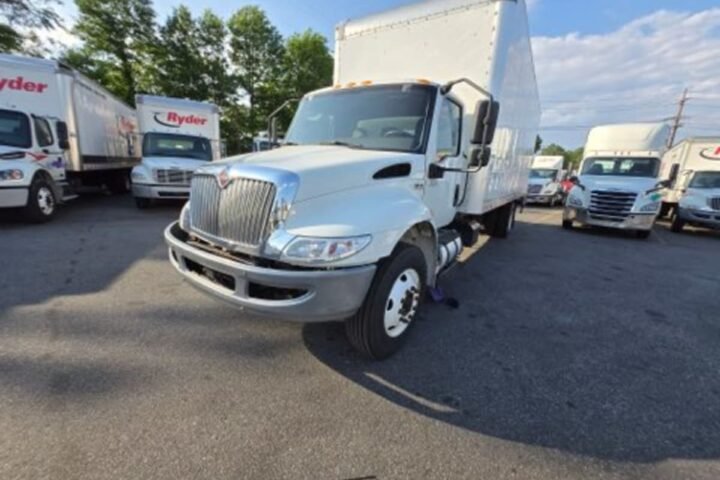 2019 International MV Box Truck