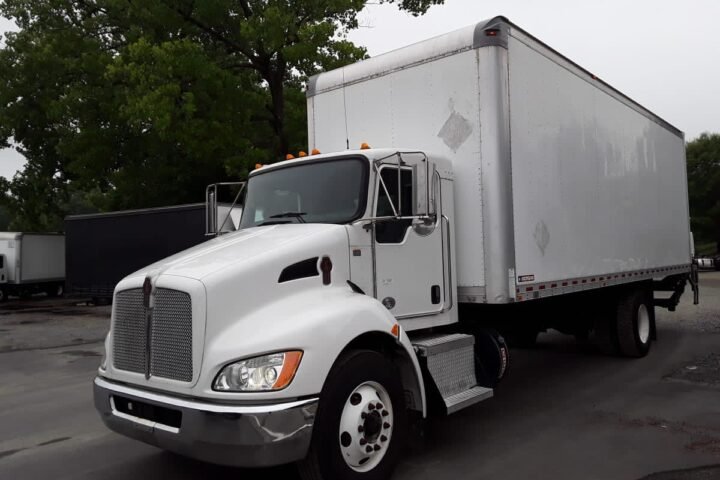2020 Kenworth T370 Box Truck