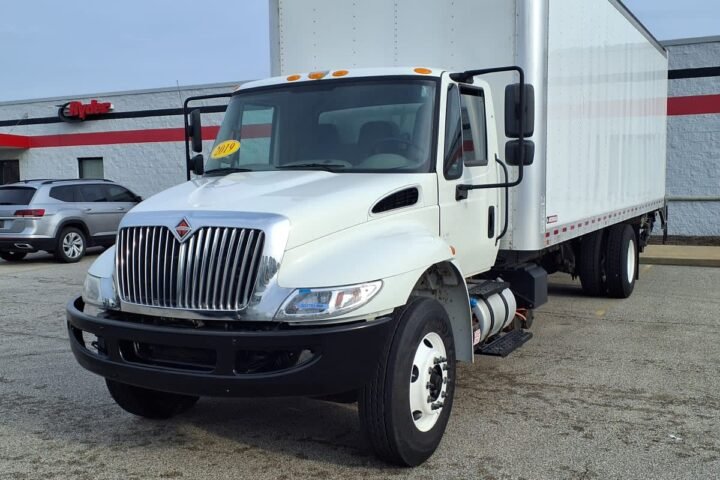 2019 International Durastar 4300 Box Truck