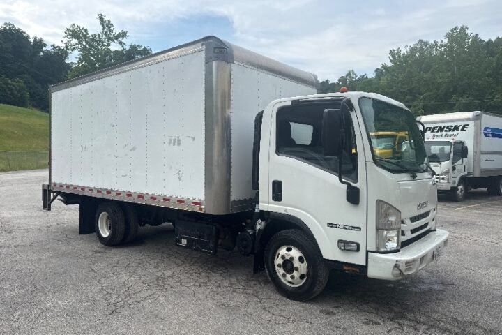 2020 Isuzu NPR-HD Box Truck