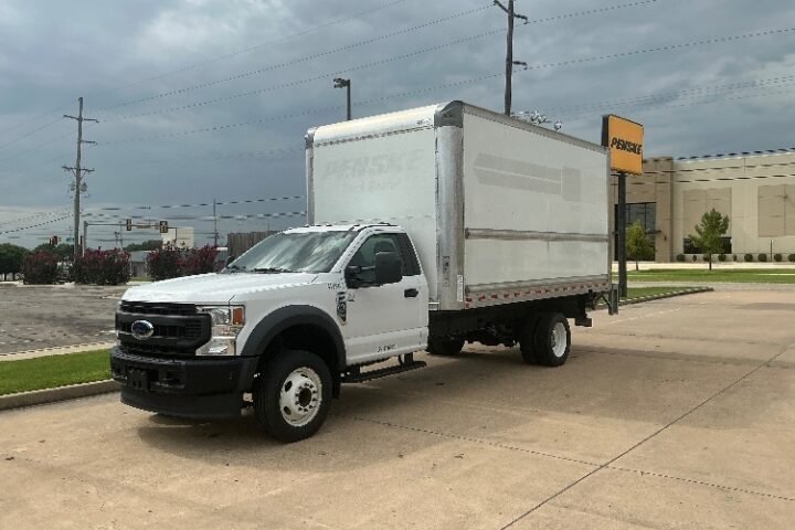 2021 Ford F-450 Box Truck