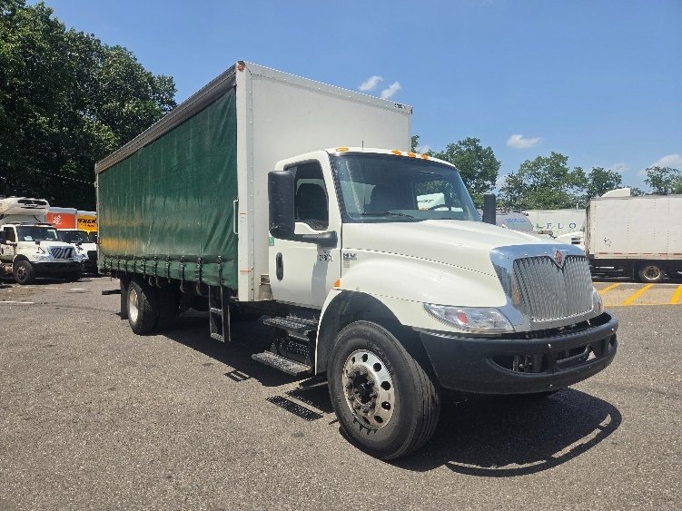 2021 International MV Box Truck