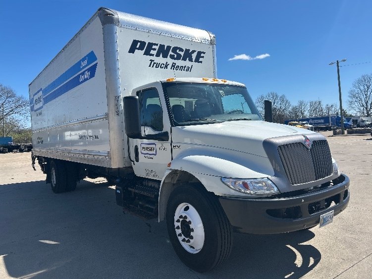 2022 International MV Box Truck