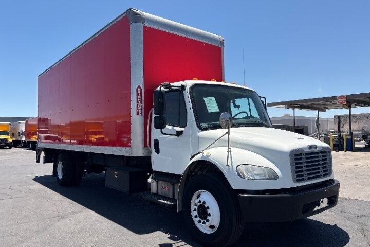 2019 Freightliner M2 106 26 ft Box Truck