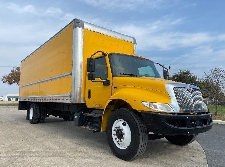 2021 International MV Box Truck