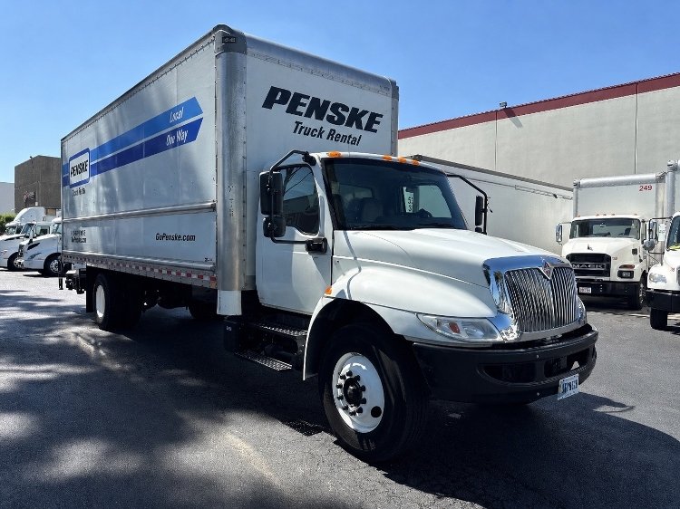 2021 International MV Box Truck