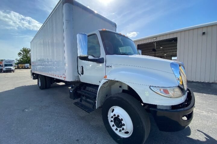 2022 International MV Box Truck
