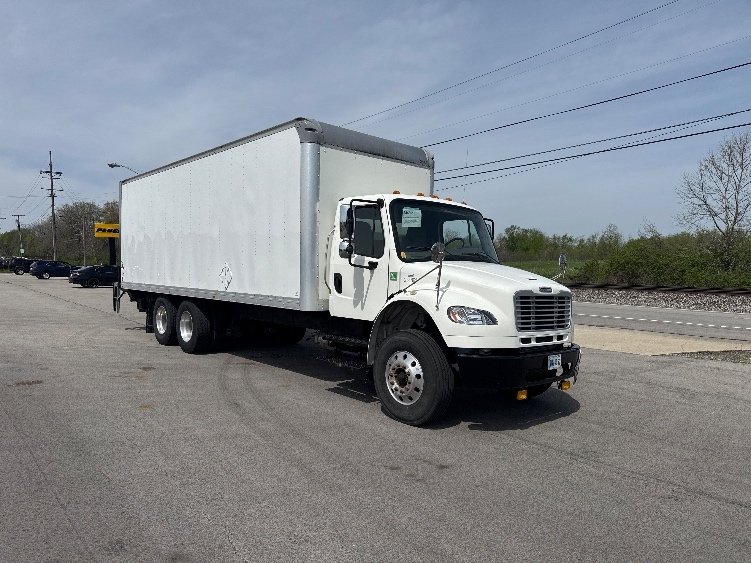 2020 Freightliner M2 106 26 ft Box Truck