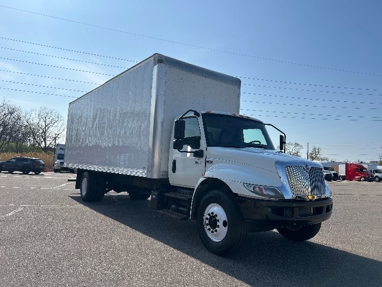 2020 International MV Box Truck