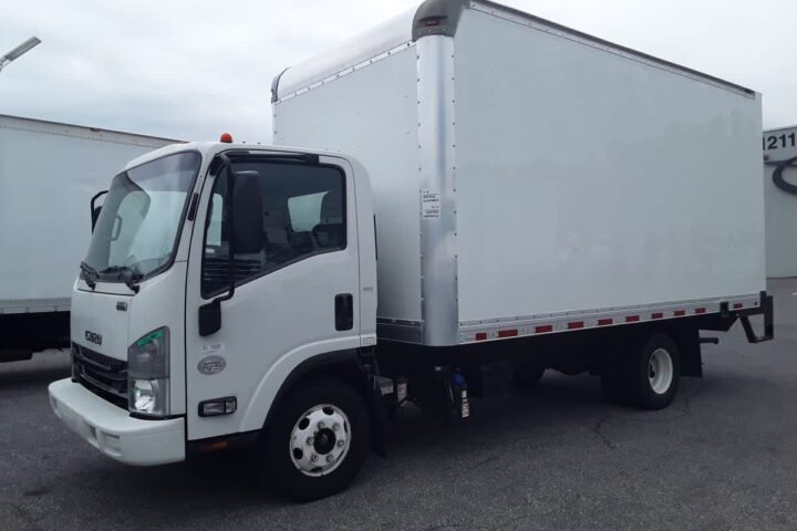 2018 Isuzu NPR-HD 16 ft Box Truck