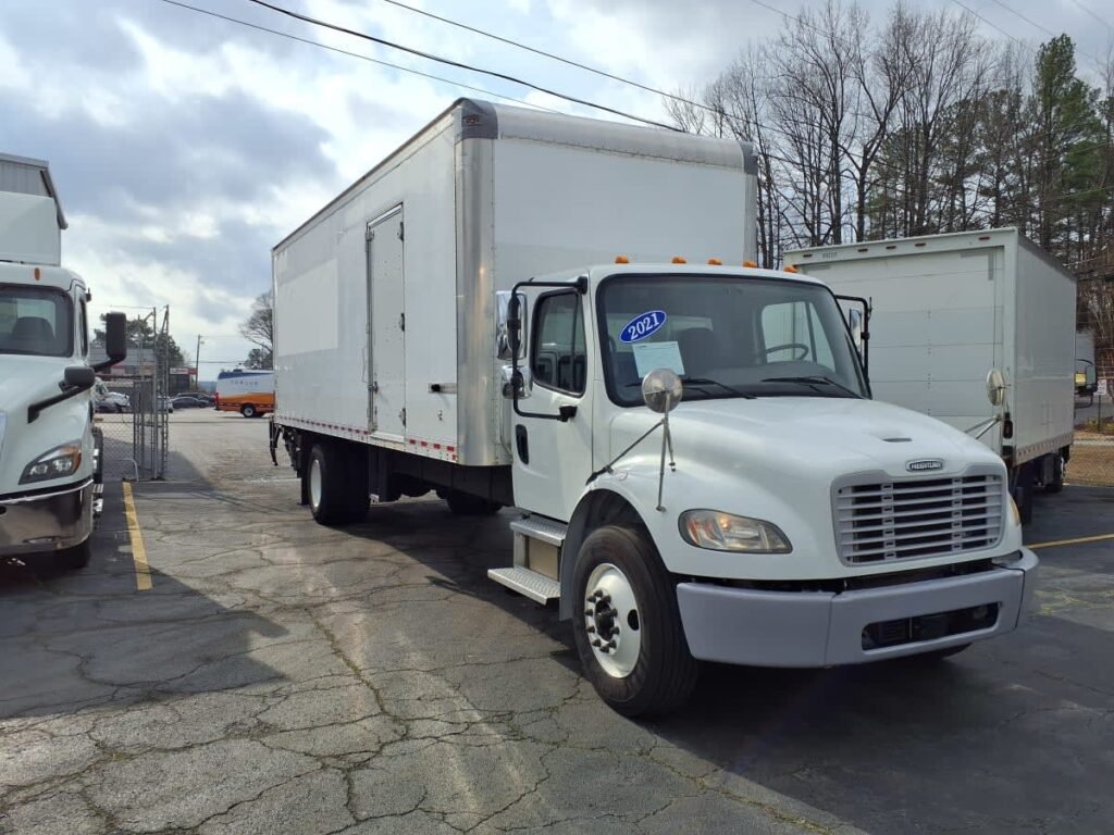 2021 Freightliner M2 106 26 ft Box Truck