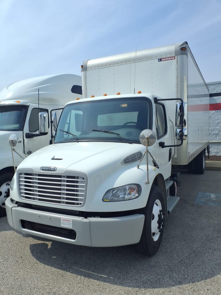 2019 Freightliner M2 106 24 ft Box Truck