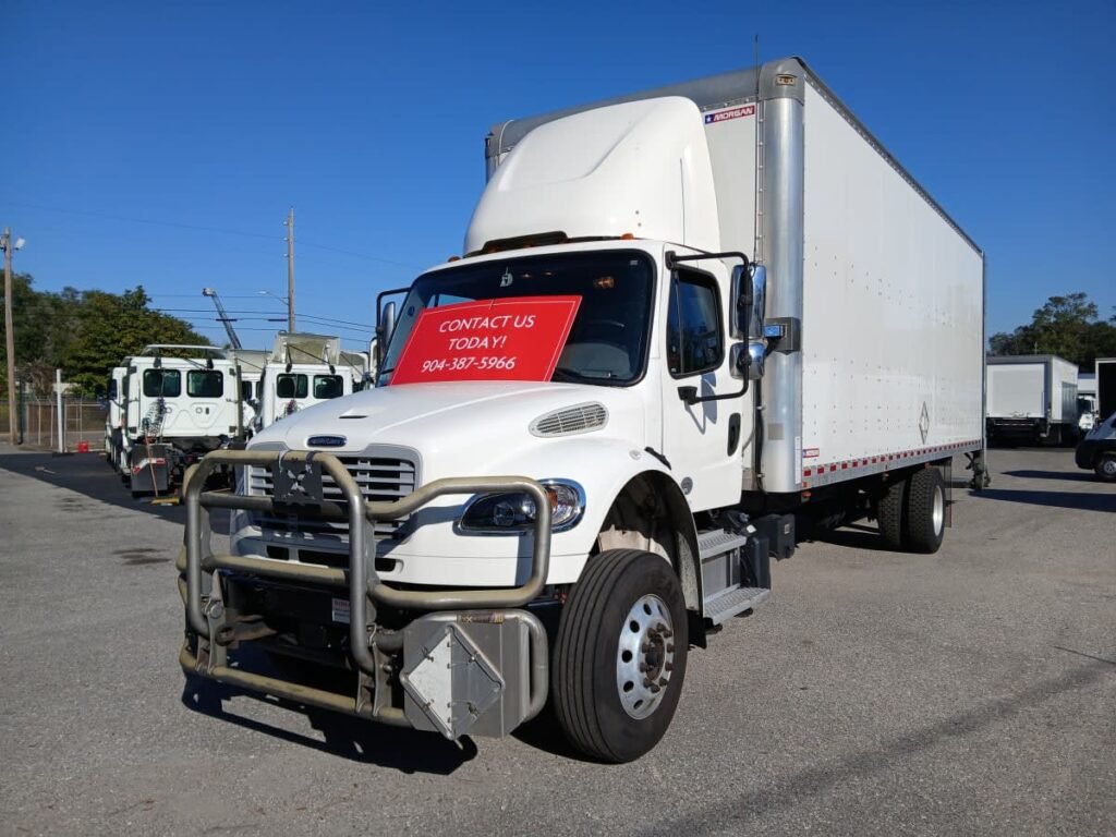 2022 Freightliner M2 106 28 ft Box Truck