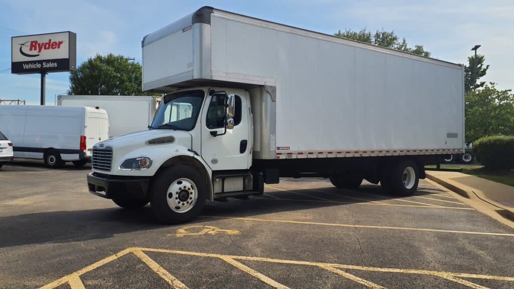 2022 Freightliner M2 106 26 ft Box Truck