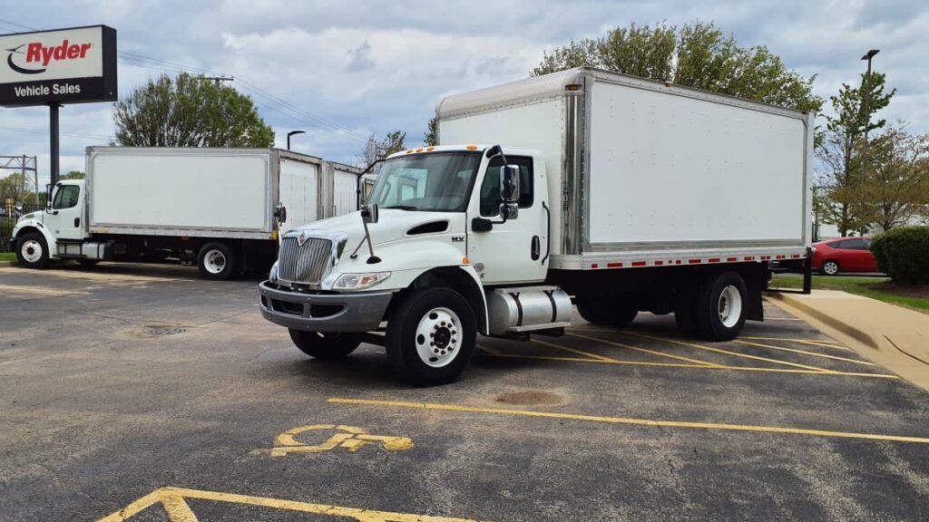 2020 International MV 18 ft Box Truck