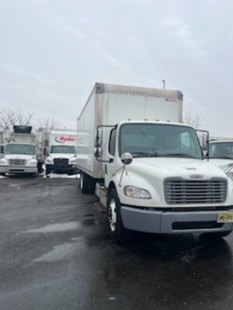 2018 Freightliner M2 106 22 ft Box Truck