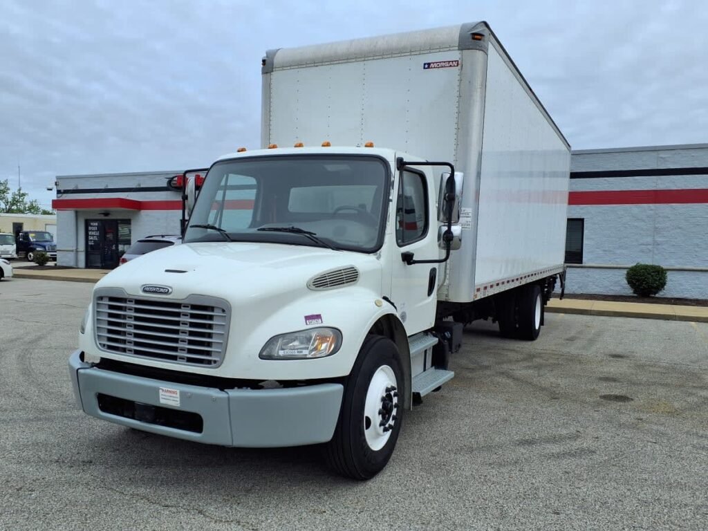 2019 Freightliner M2 106 26 ft Box Truck