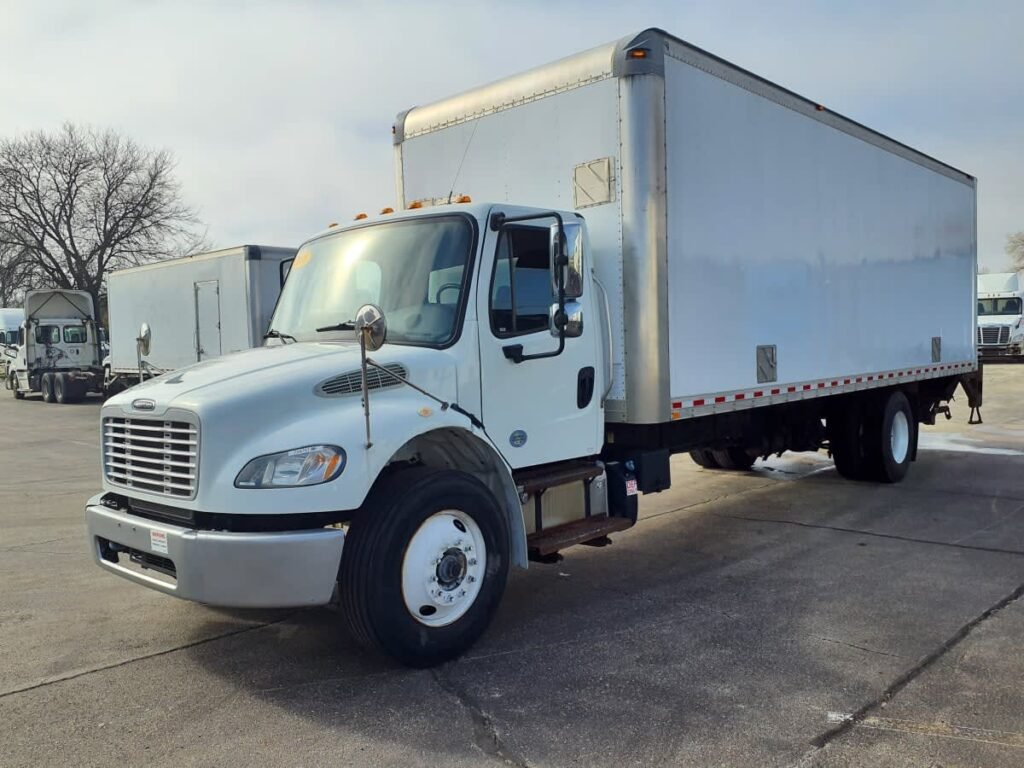 2018 Freightliner M2 106 26 ft Box Truck