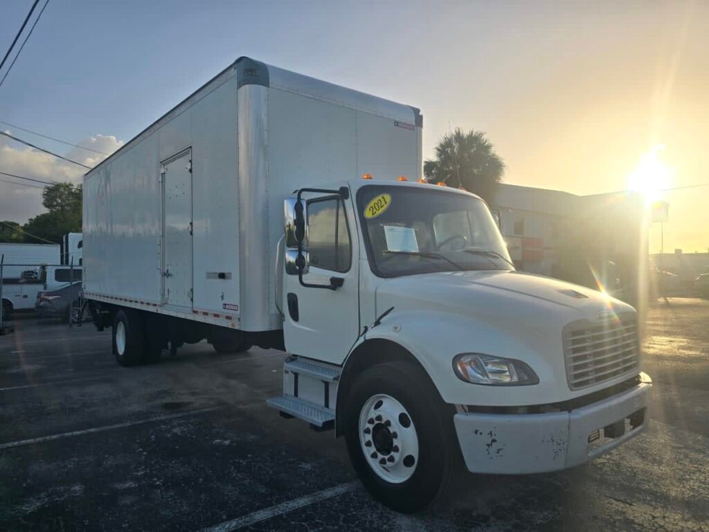 2021 Freightliner M2 106 26 ft Box Truck