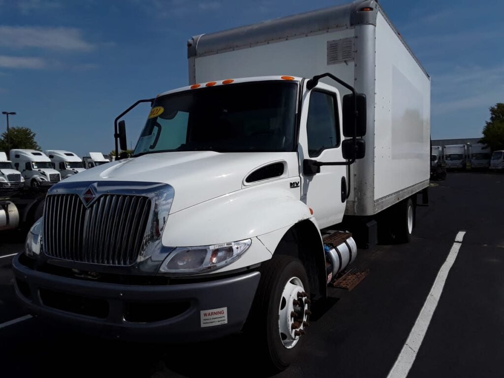 2021 International MV 18 ft Box Truck