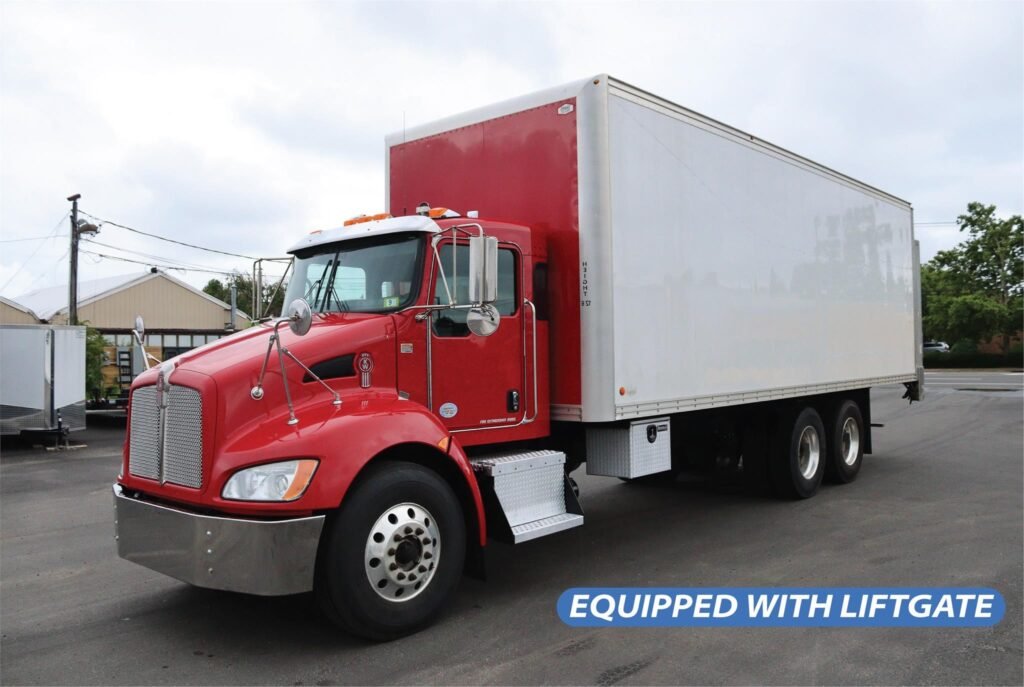 2017 Kenworth T370 26 ft Box Truck