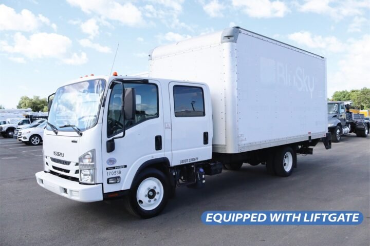 2017 Isuzu NQR 16 ft Box Truck