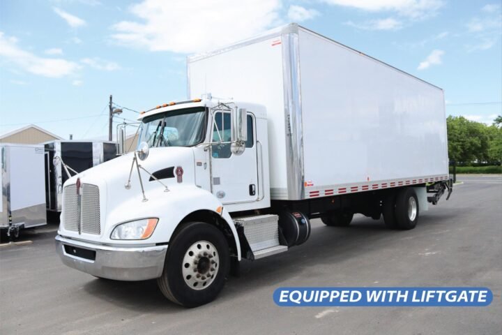 2020 Kenworth T270 26 ft Box Truck