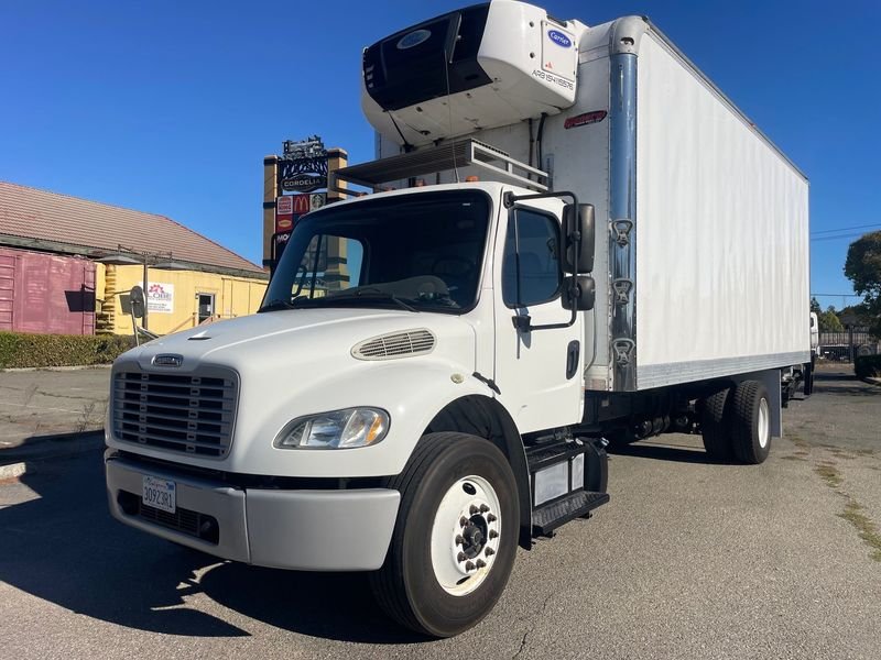 2015 Freightliner M2 106 Reefer